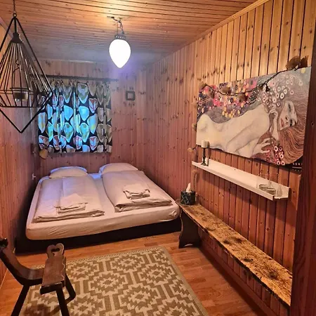 Apartment Cozy In Traditional Walser House