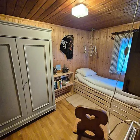 Cozy In Traditional Walser House Apartment Stalden