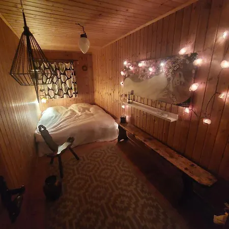 Apartment Cozy In Traditional Walser House Stalden